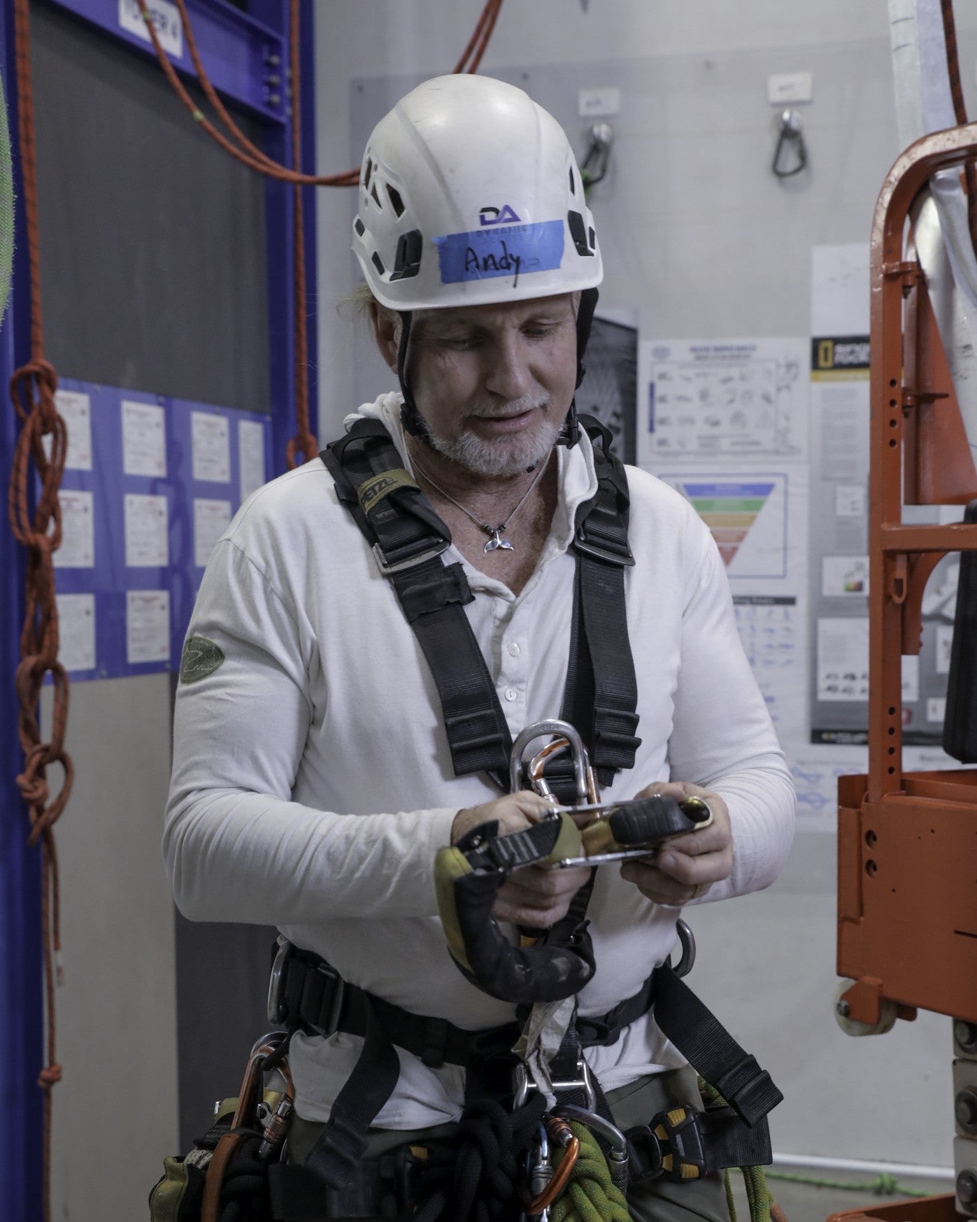 Hands-on IRATA rope access training